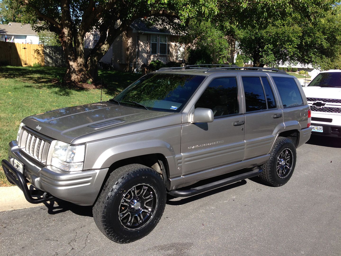 2005 Jeep grand cherokee limited bolt pattern